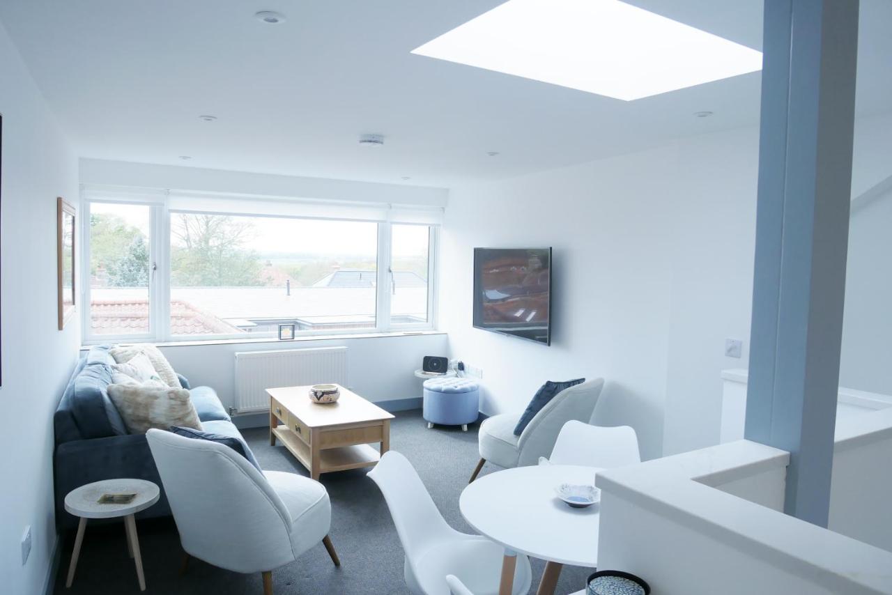 Sunset View, 2 Bedrooms In The Heart Of Holt With Parking Eksteriør billede