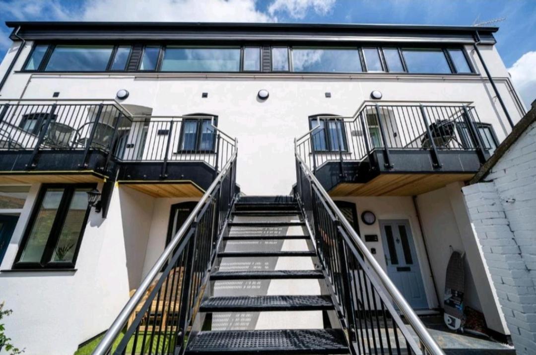 Sunset View, 2 Bedrooms In The Heart Of Holt With Parking Eksteriør billede